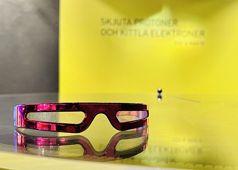 Gitterglasögon i utställningen om ESS och MaxIV. Foto. 